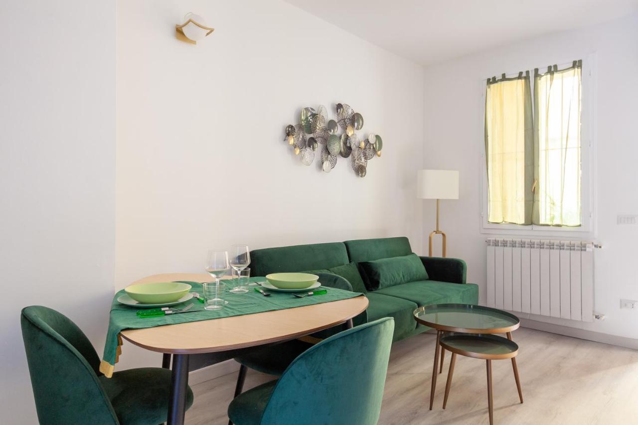 Renovated In Center - Commenda 21 Apartment Mailand