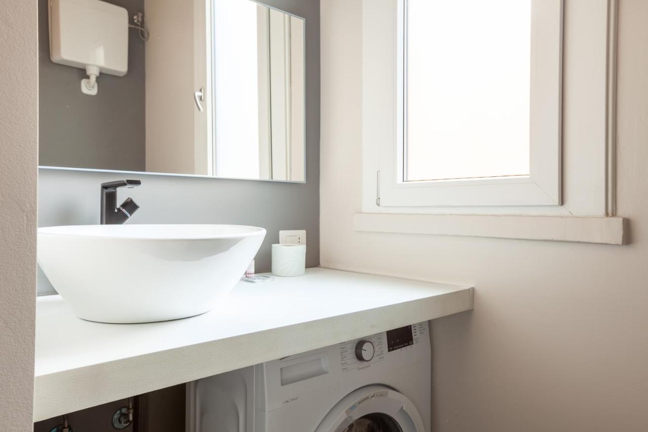 Renovated In Center - Commenda 21 * Mailand
